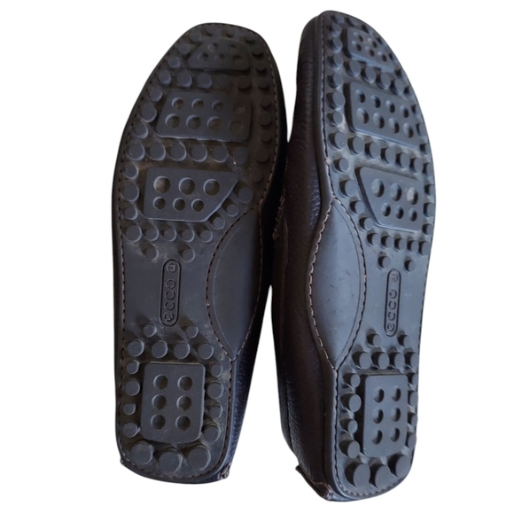 Ecco Brown Pebbled Leather Loafer